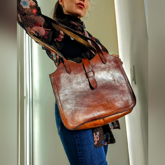 Preloved Vintage Genuine Italian Leather Tote - Picture 8 of 8